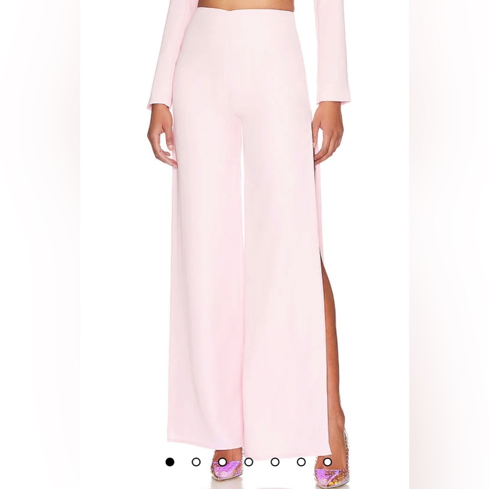 Higher Pant in color melon size M
Lovers and Friends